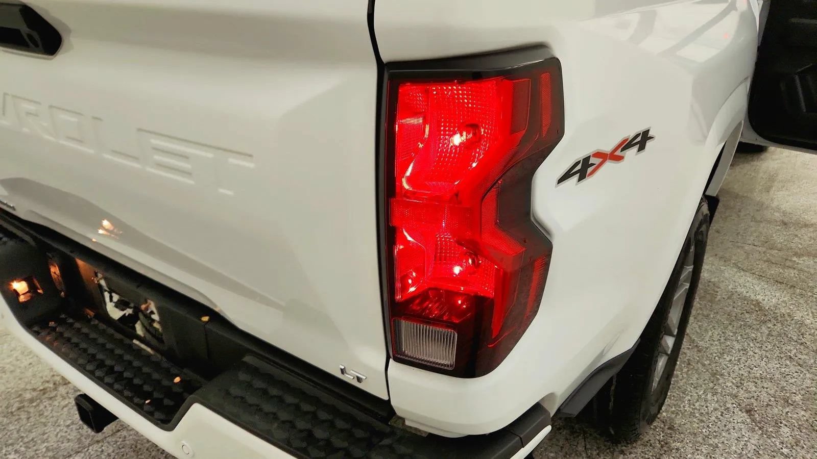 Used 2023 Chevrolet Colorado LT w/ LT Convenience Package AWD/4WD image 51