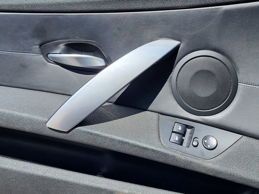 Used 2006 BMW M Roadster image 20