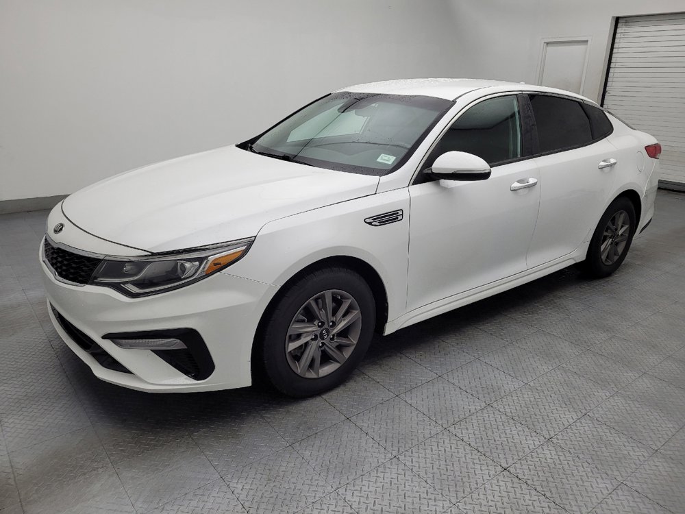 Used 2020 Kia Optima LX FWD image 2