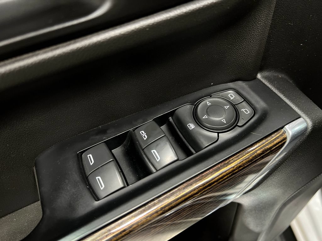 Used 2019 GMC Sierra 1500 SLE w/ X31 Off-Road Package AWD/4WD image 15