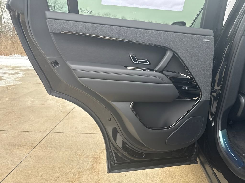 New 2026 Land Rover Range Rover Sport Dynamic SE AWD/4WD image 13
