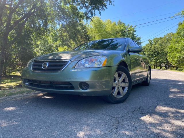Used 2003 Nissan Altima 2.5 SL FWD video 1