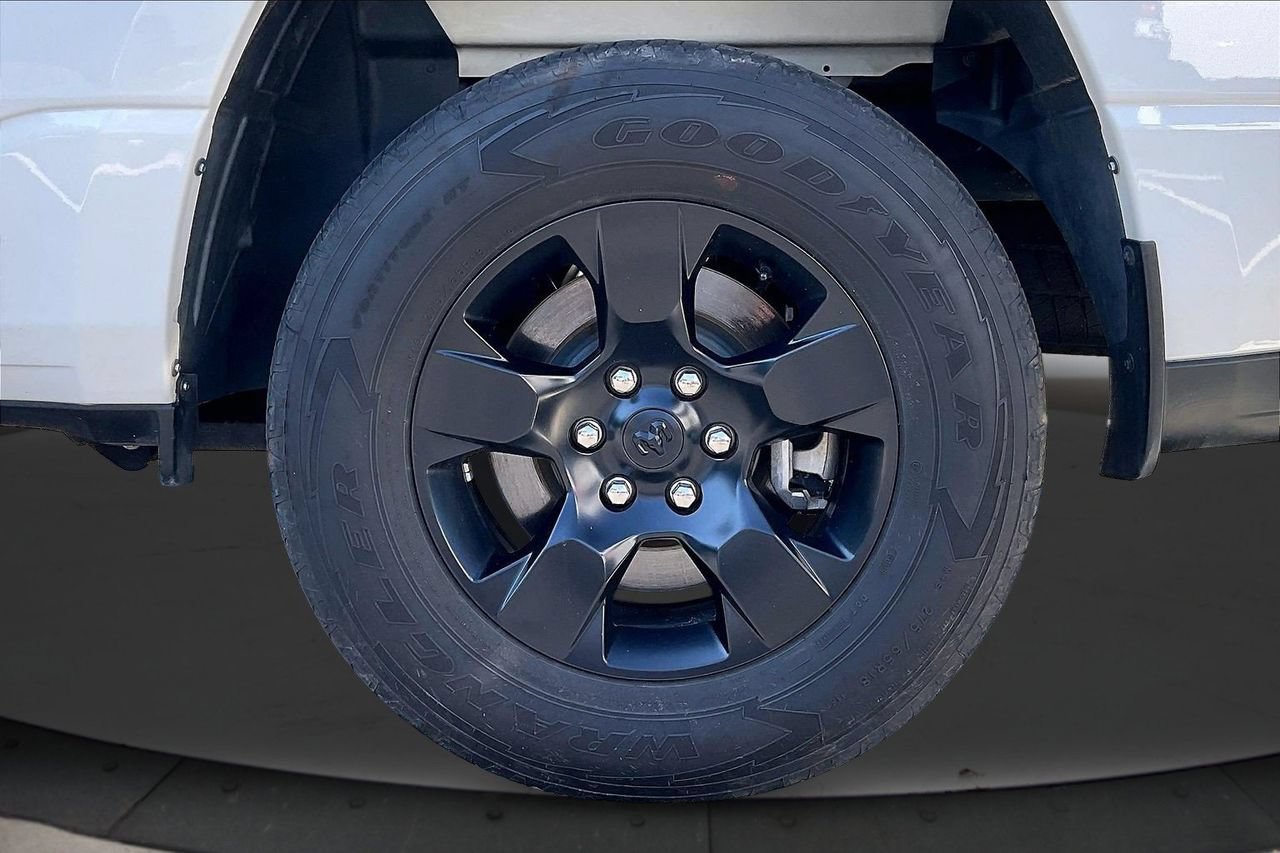 Certified 2025 RAM 1500 Tradesman w/ Night Edition AWD/4WD image 36