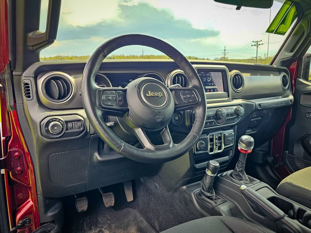 Used 2021 Jeep Wrangler Unlimited Sport AWD/4WD image 11