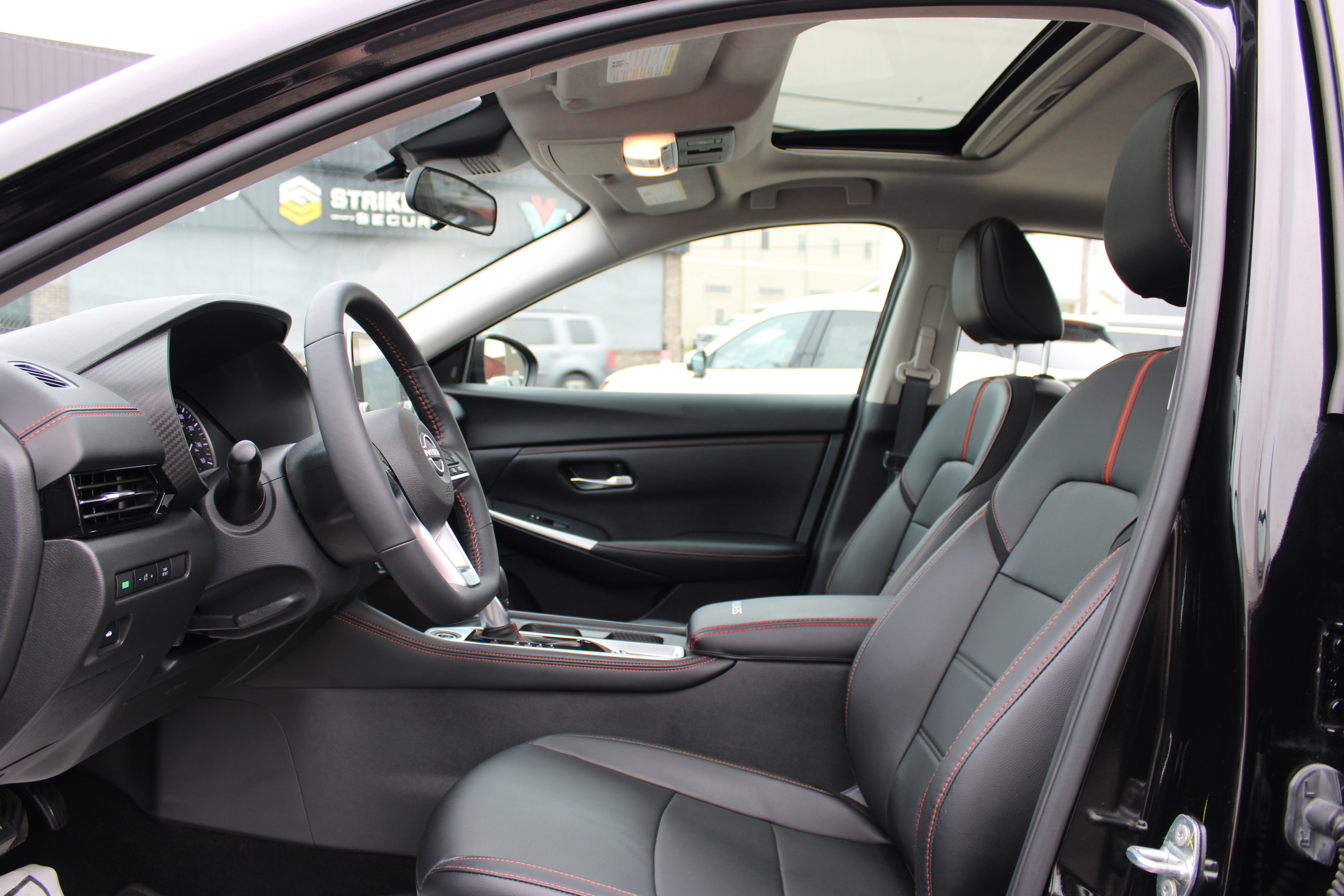 Certified 2024 Nissan Sentra SR w/ SR Premium Package image 13