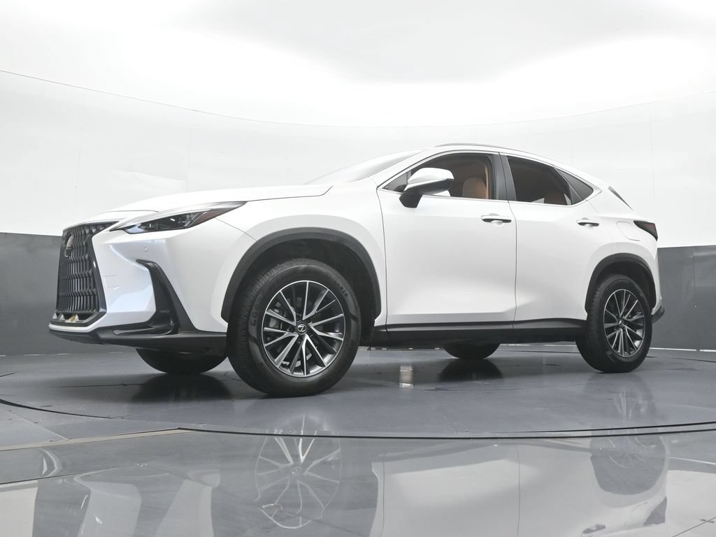 Used 2025 Lexus NX 250 FWD w/ Towing Package (2000 Lbs) image 54