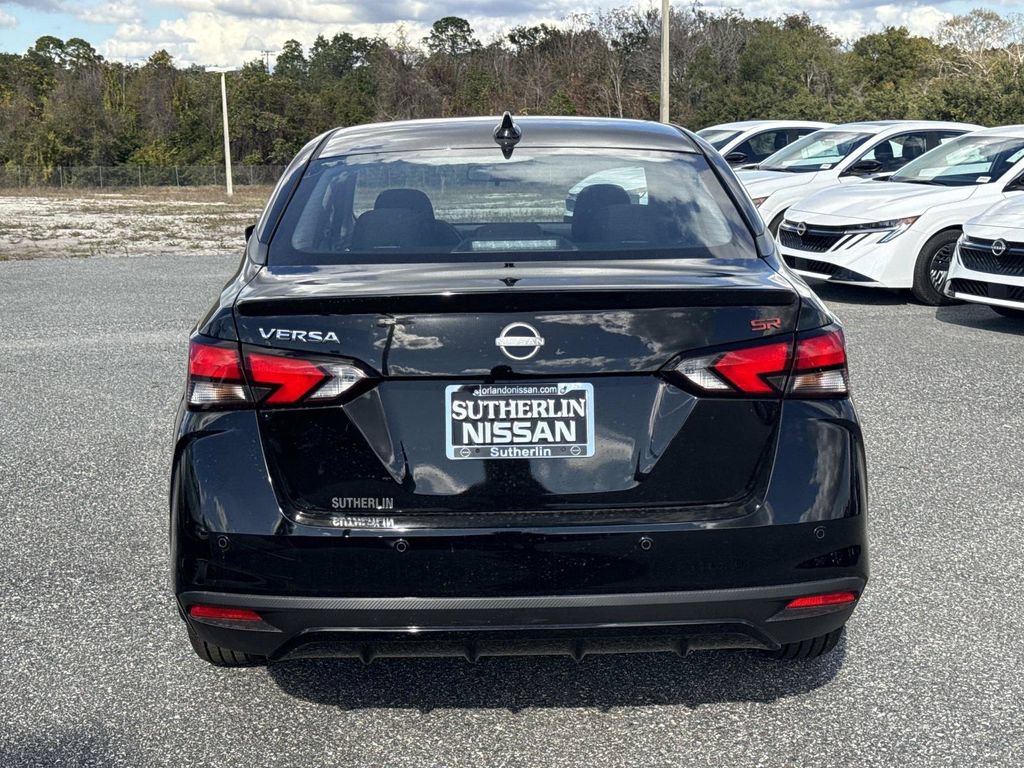 New 2025 Nissan Versa SR w/ Trunk Package FWD image 5