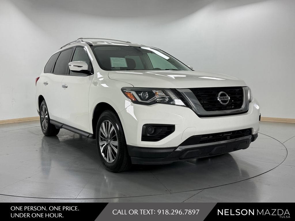 Used 2018 Nissan Pathfinder S FWD image 4