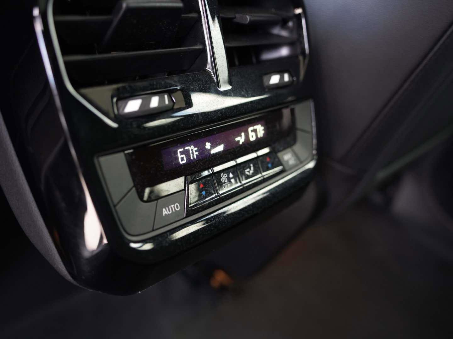 Used 2025 BMW iX xDrive50 w/ Convenience Package image 12