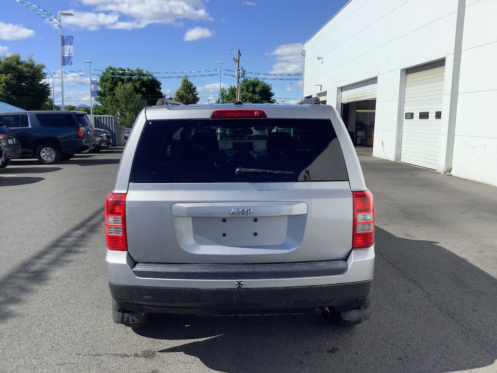 Used 2016 Jeep Patriot Sport w/ Power Value Group FWD image 4