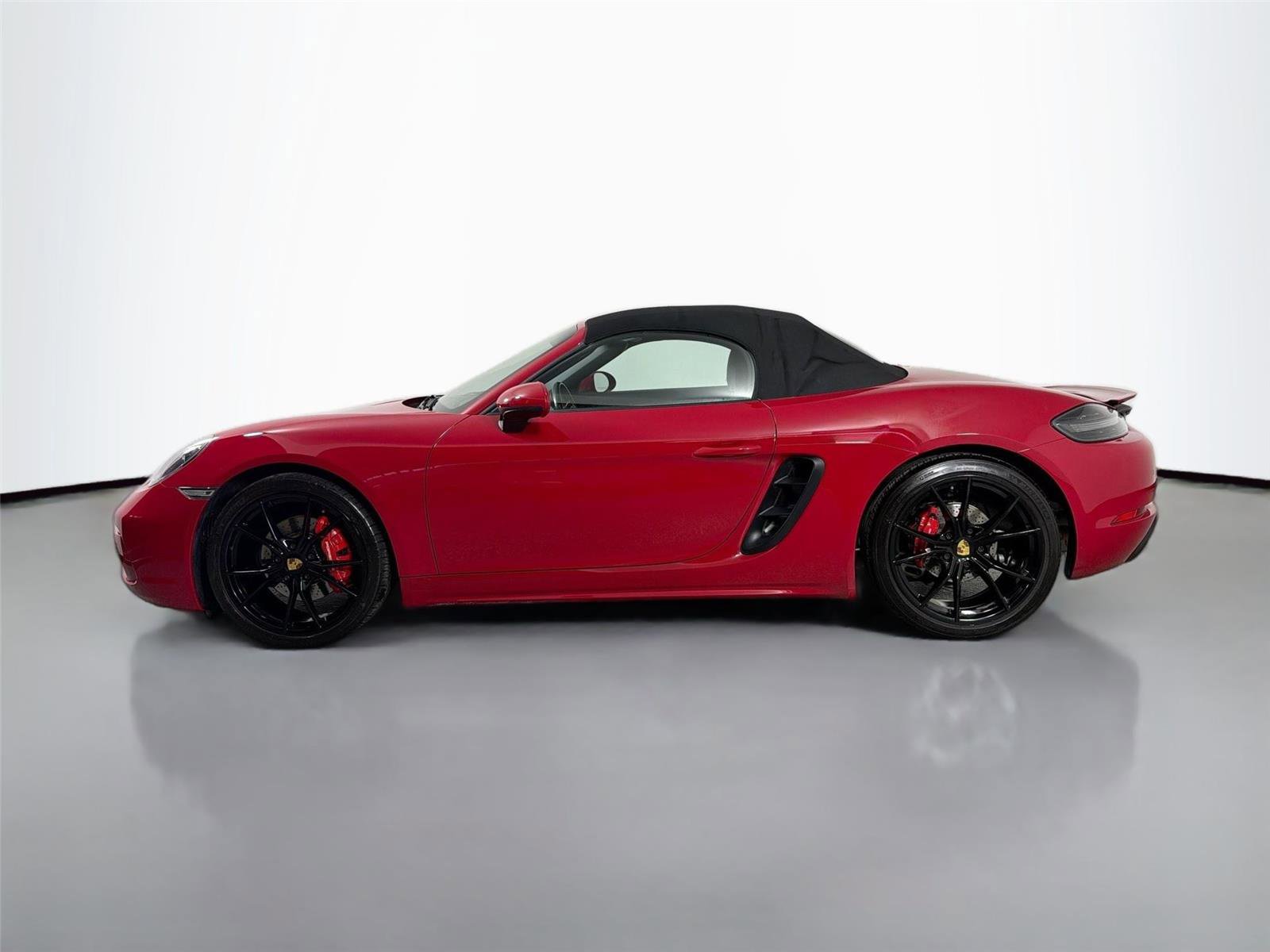 Certified 2018 Porsche 718 Boxster S RWD image 2