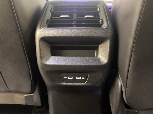 Used 2025 Volkswagen Tiguan SE R-Line AWD/4WD image 32