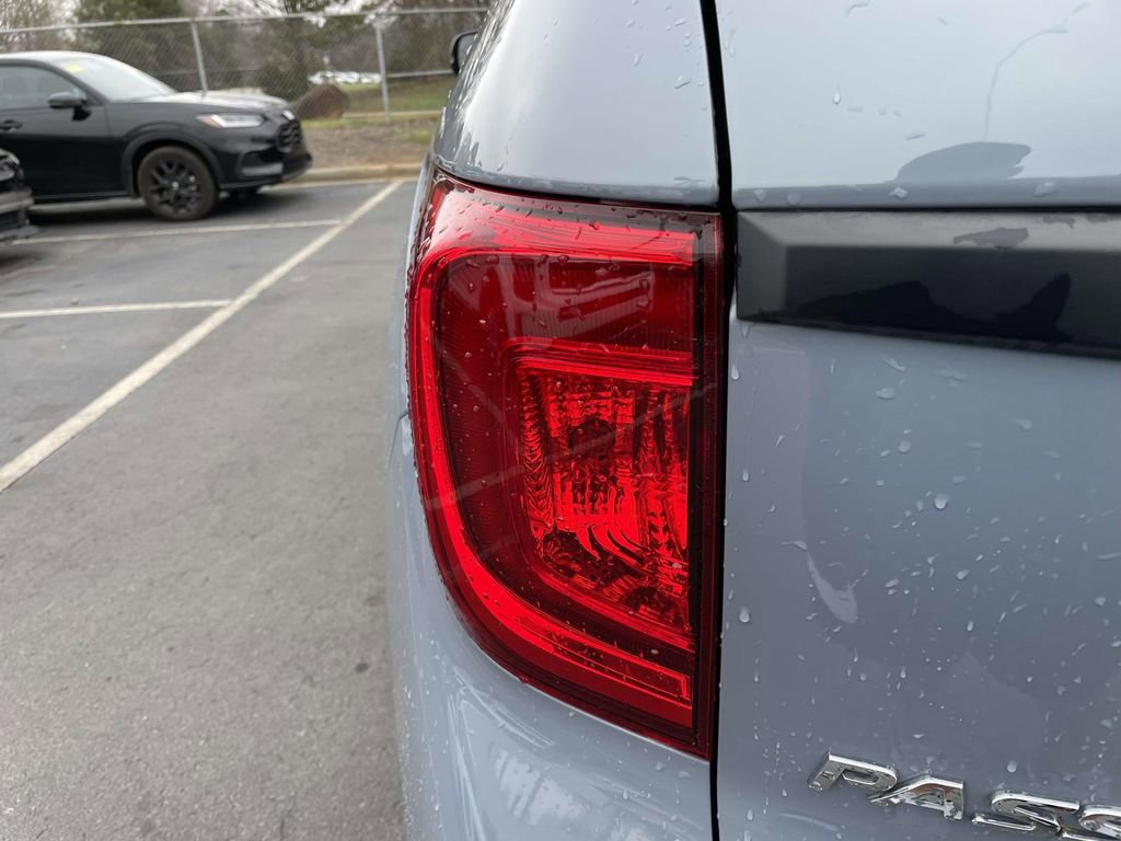 Used 2023 Honda Passport EX-L image 24