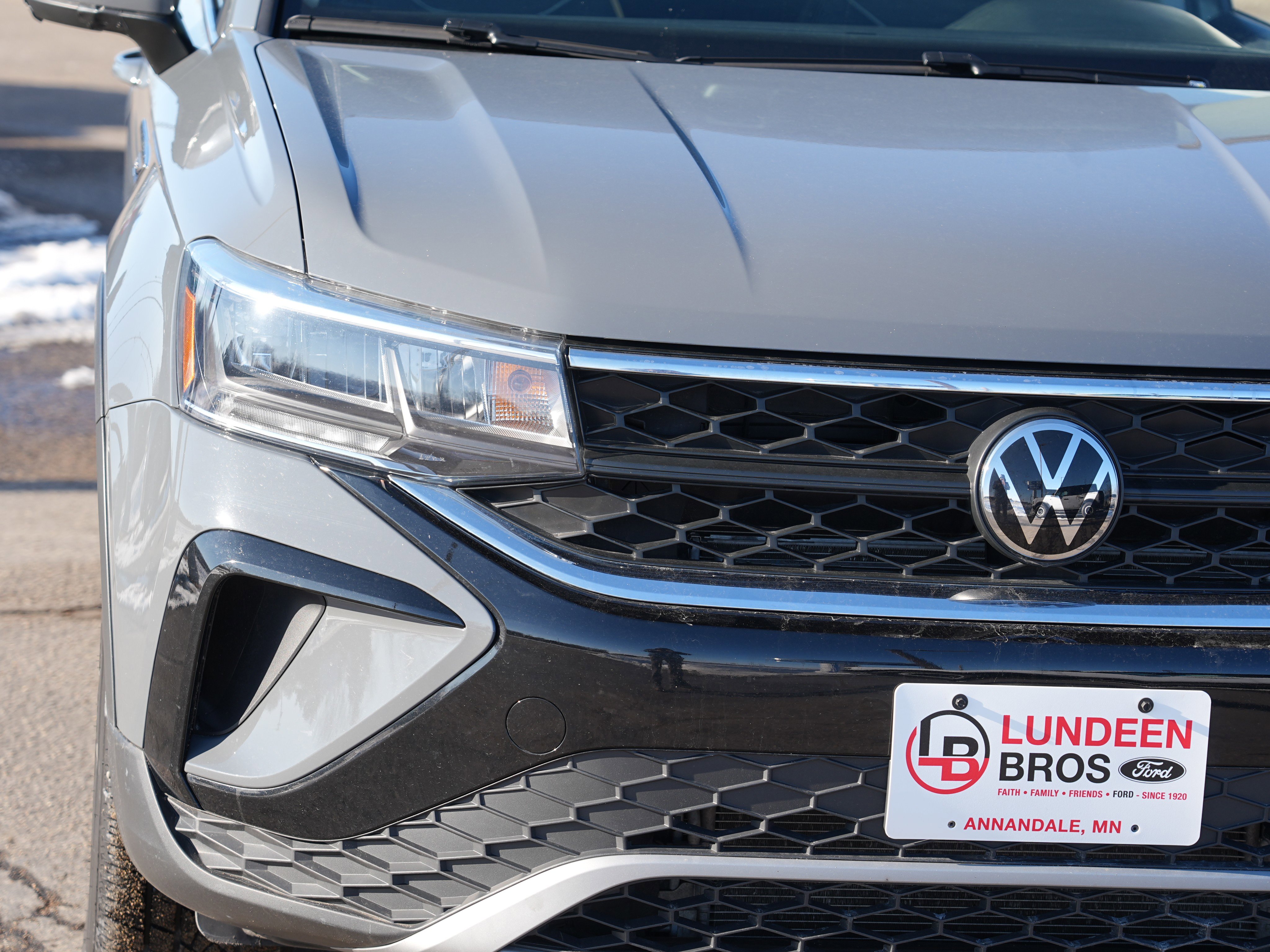 Used 2023 Volkswagen Taos SE image 11