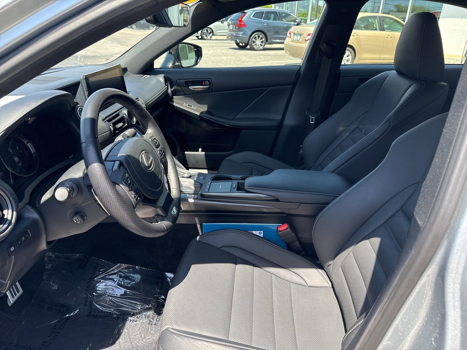 Used 2023 Lexus IS 350 F Sport w/ Navigation Package image 8