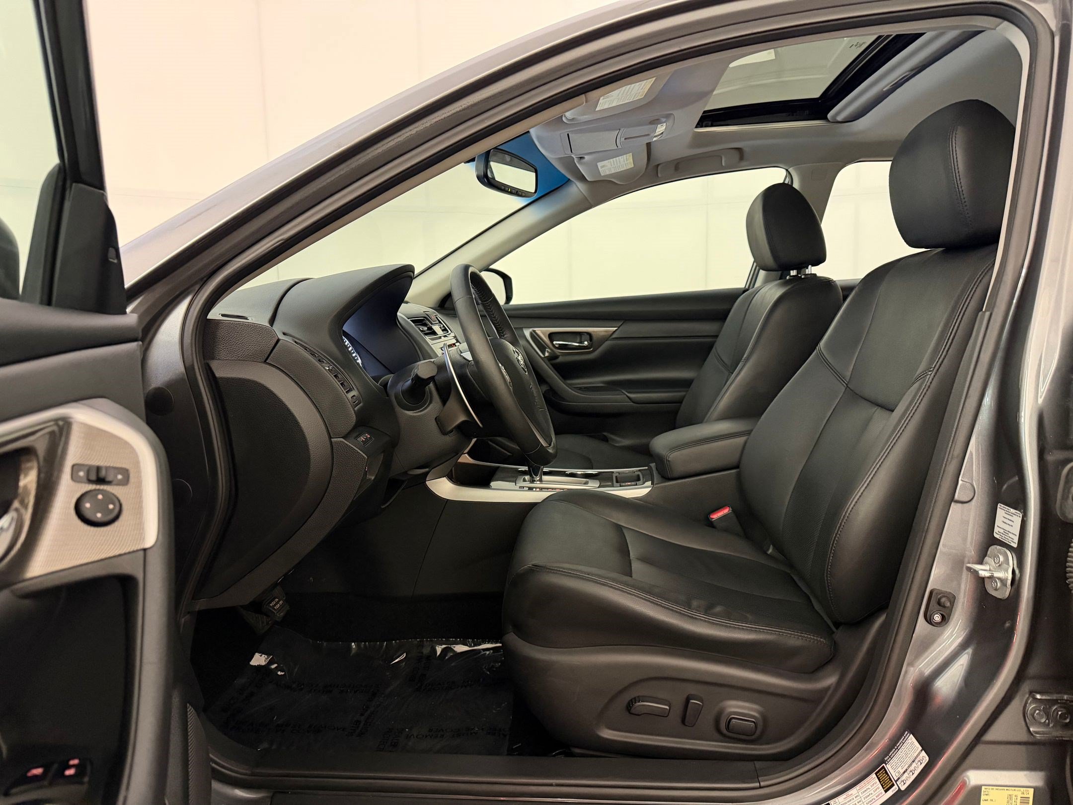 Used 2015 Nissan Altima 3.5 SL FWD image 5