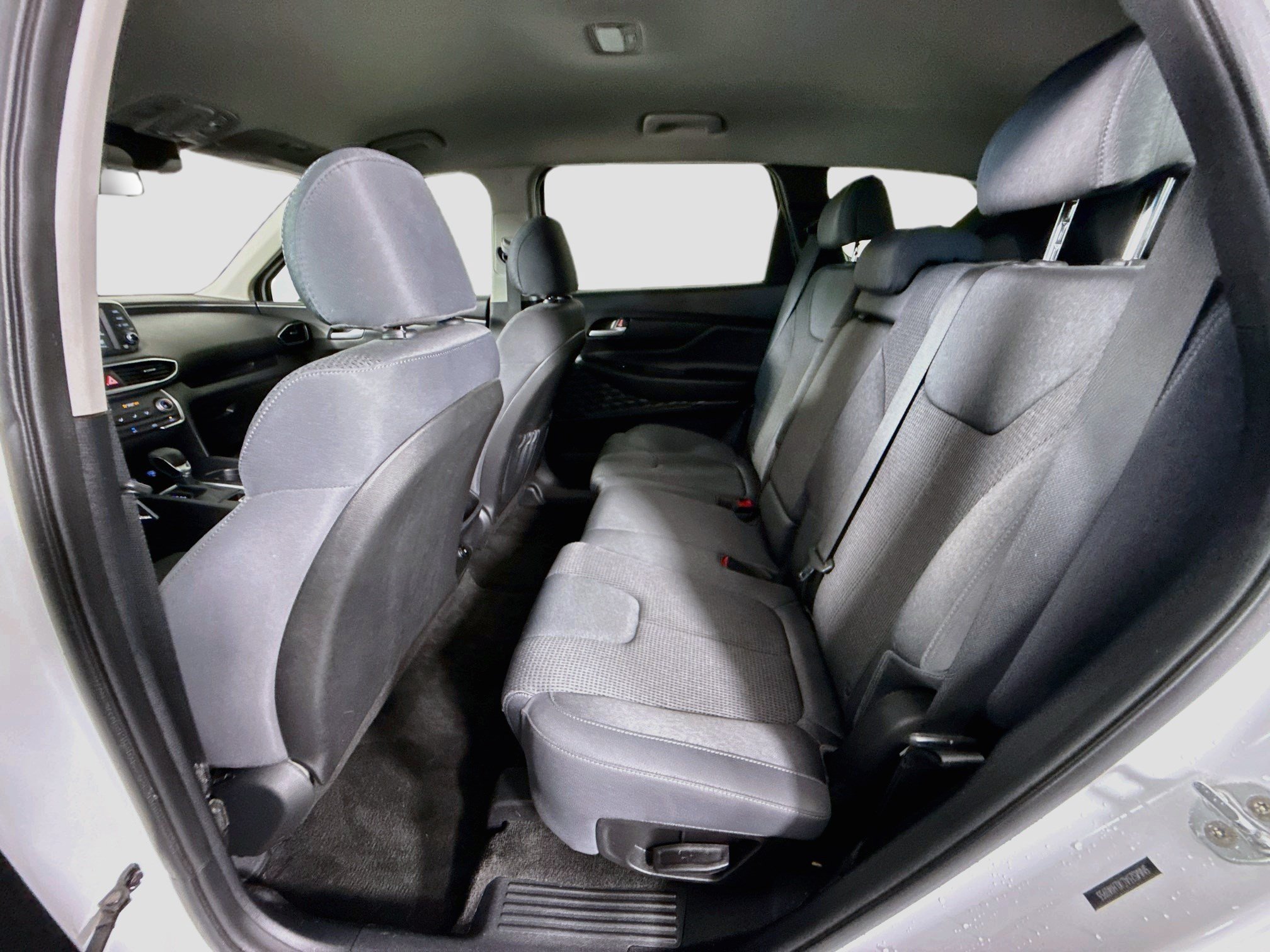 Used 2020 Hyundai Santa Fe SE FWD image 24