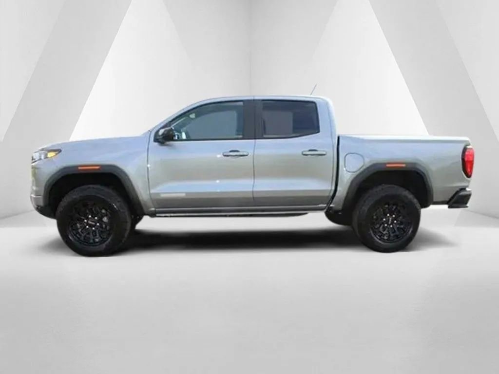 New 2026 GMC Canyon Elevation w/ Convenience Package image 4