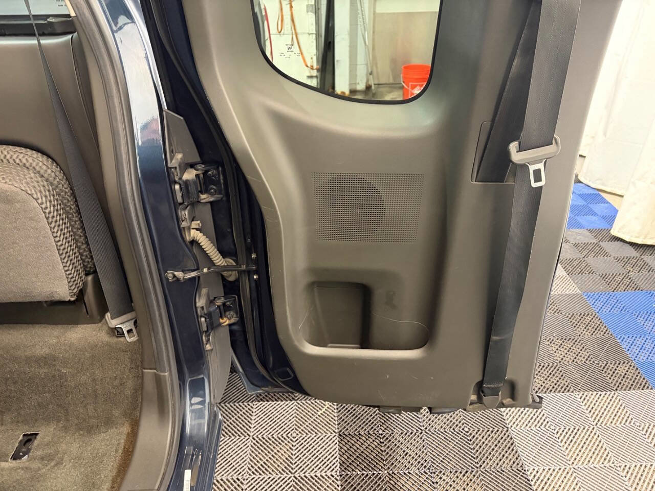 Used 2014 Nissan Frontier SV AWD/4WD image 11