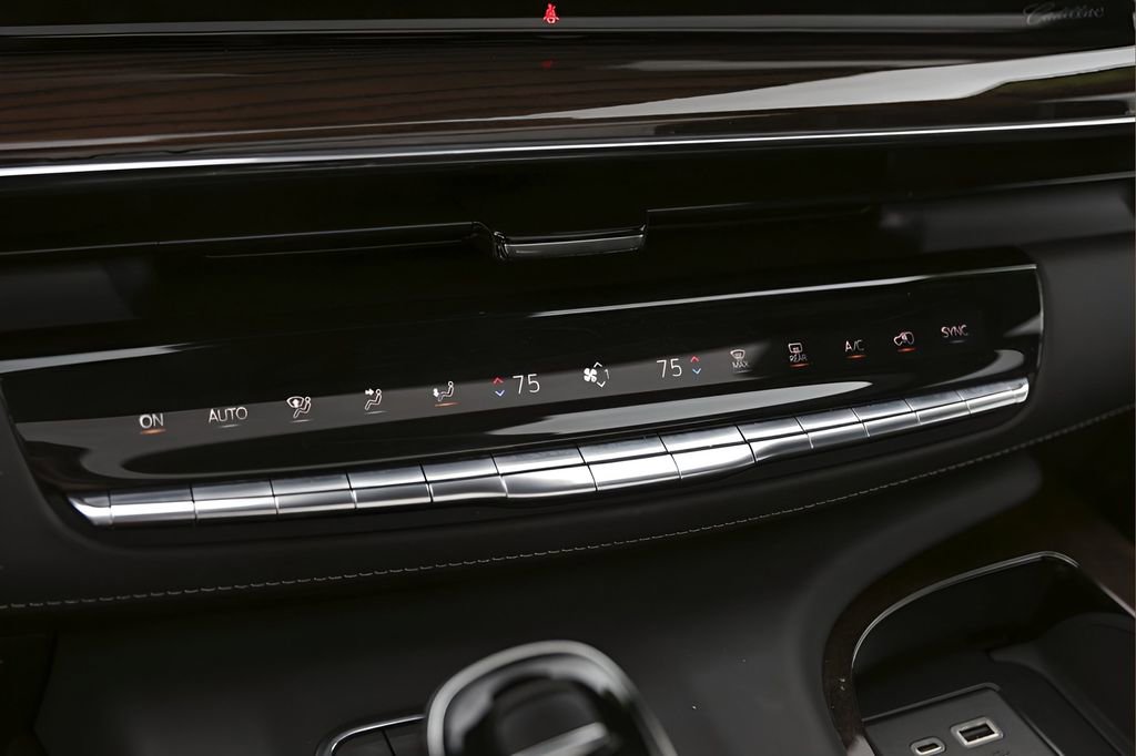 Certified 2023 Cadillac Escalade Premium Luxury Platinum RWD image 17