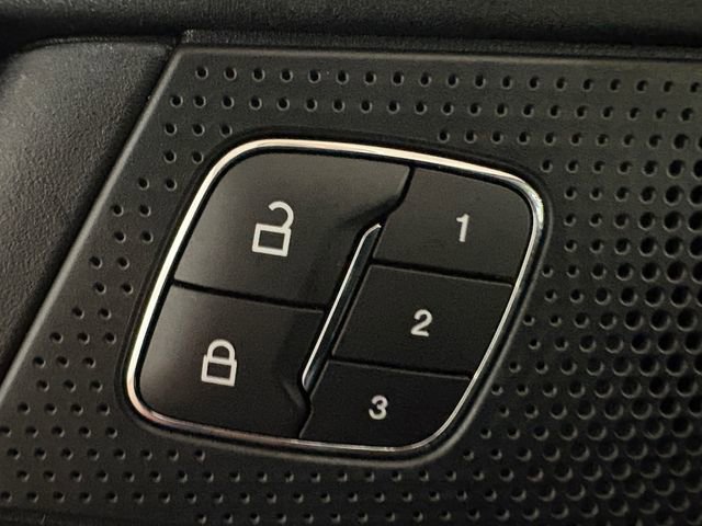 Used 2024 Ford Edge Titanium image 10