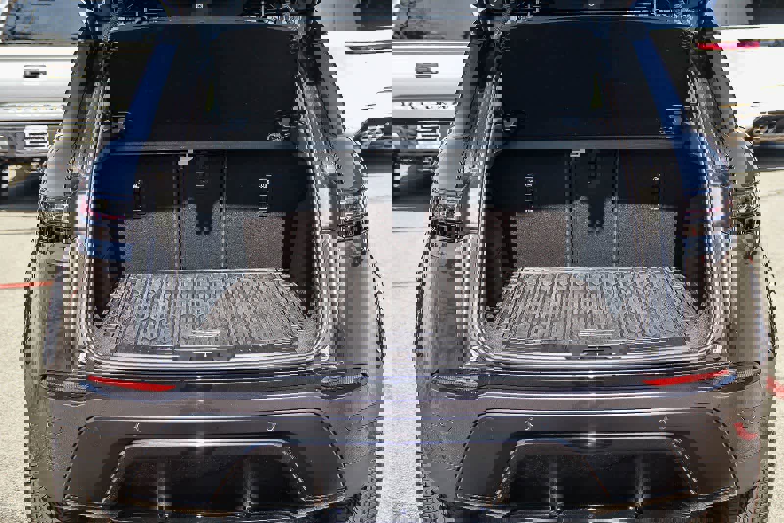 Used 2025 Land Rover Range Rover Evoque S image 29