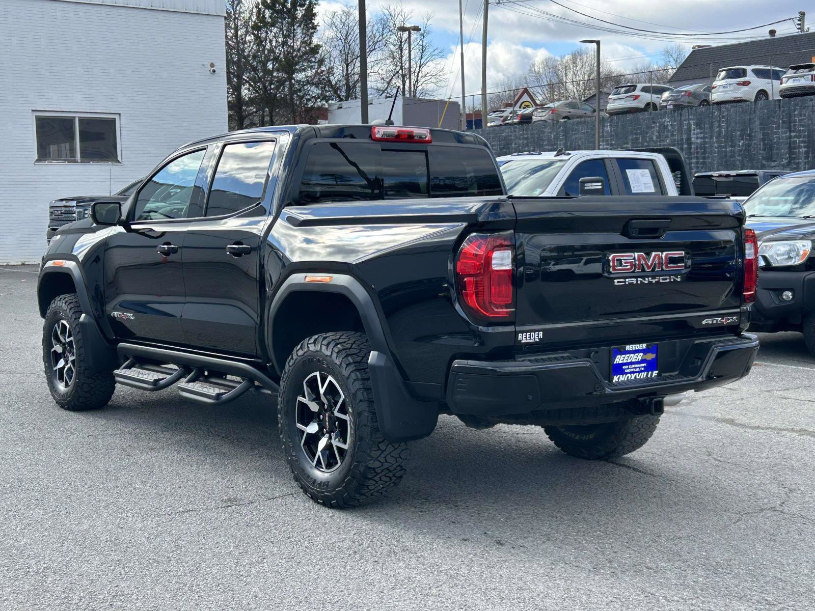 Used 2024 GMC Canyon AT4X image 5