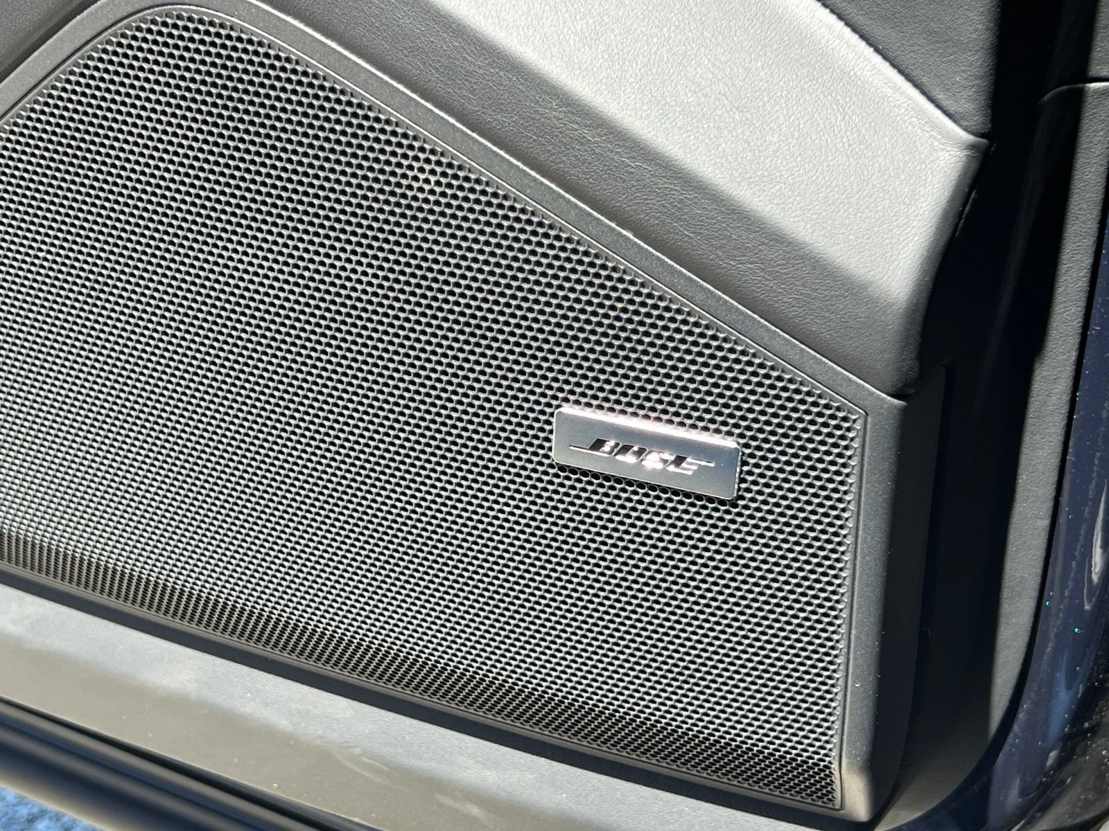 Certified 2025 Porsche Cayenne S AWD/4WD image 33