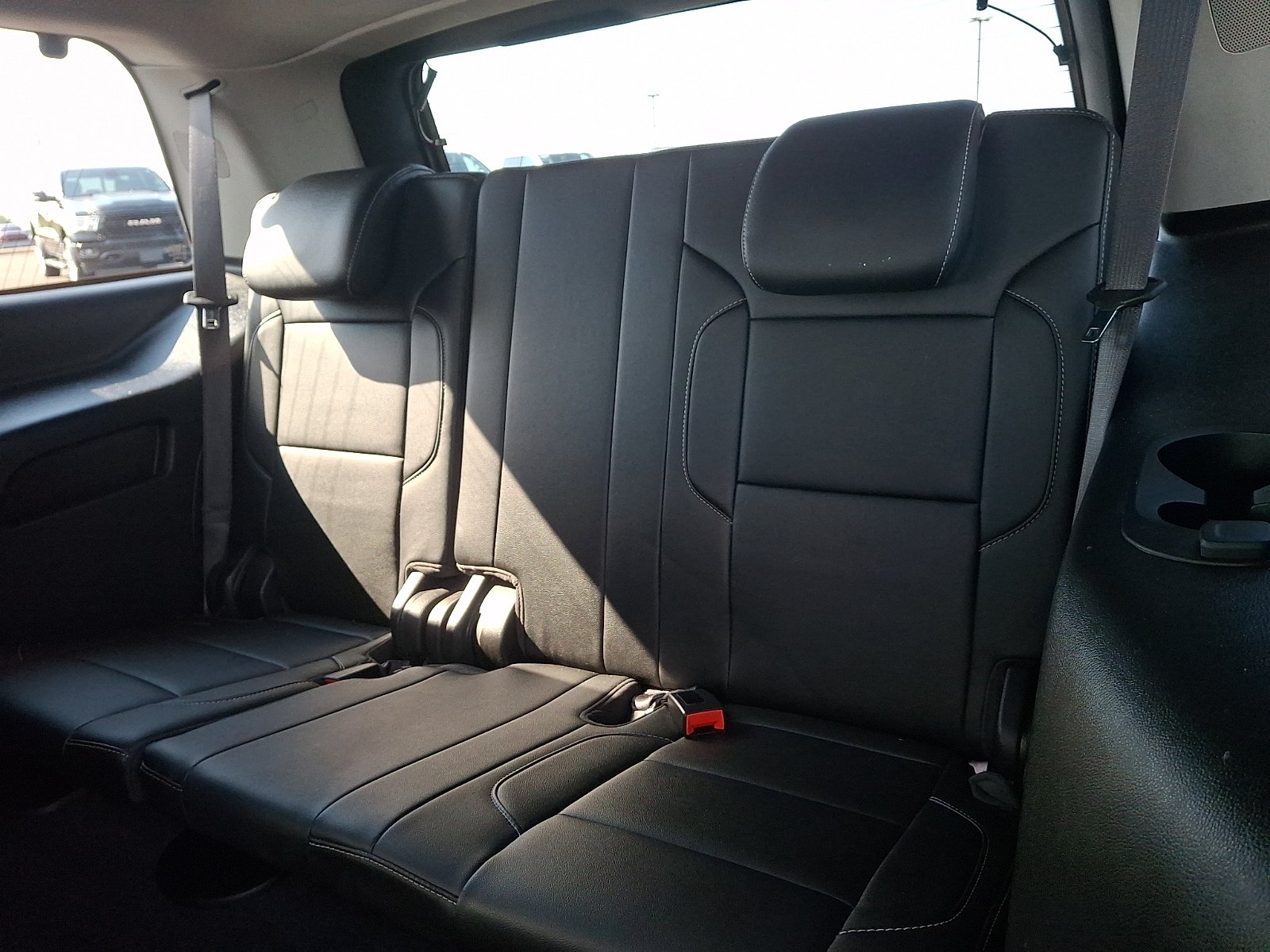 Used 2020 Chevrolet Tahoe LT w/ Luxury Package AWD/4WD image 10