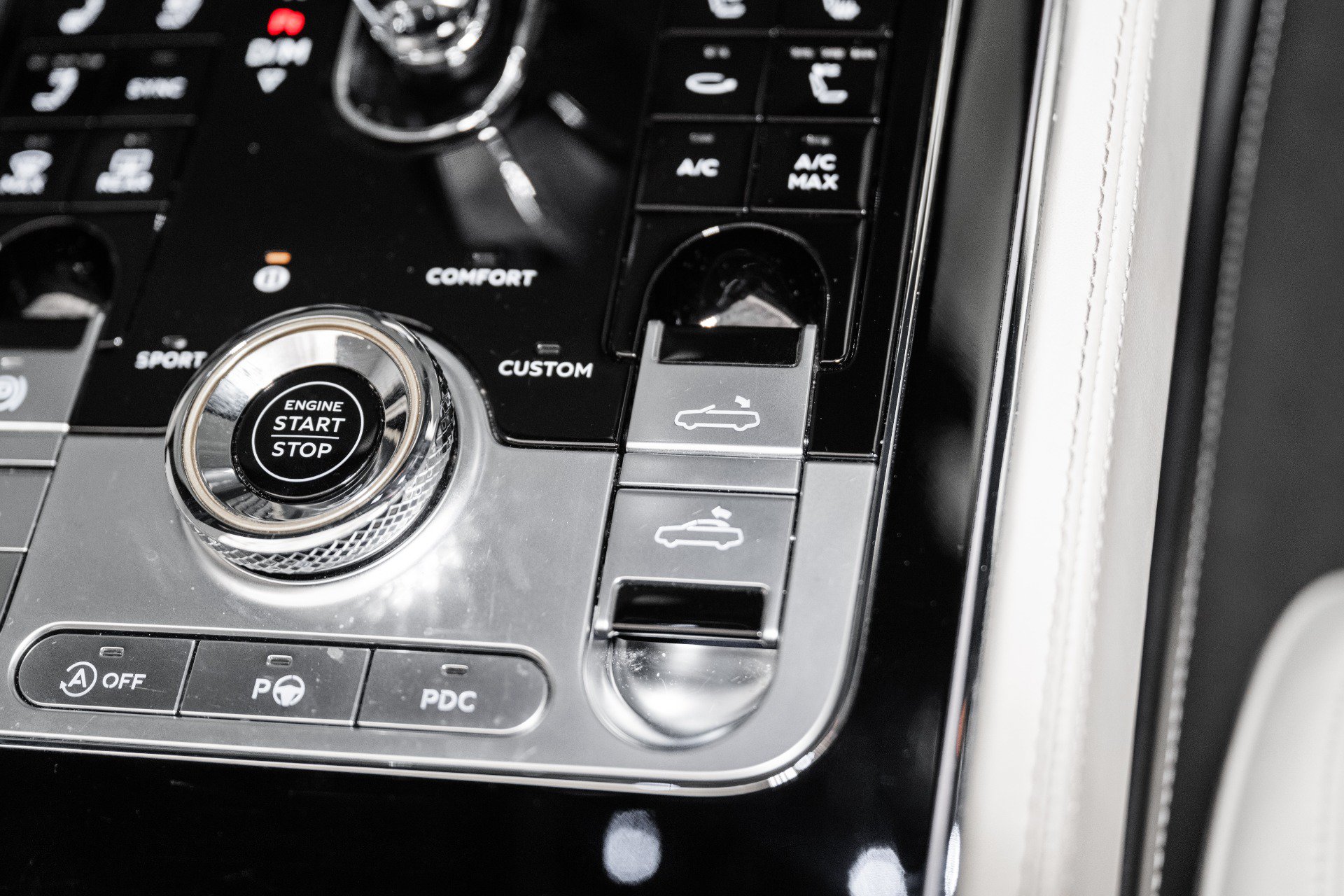Certified 2020 Bentley Continental GT V8 AWD/4WD image 40