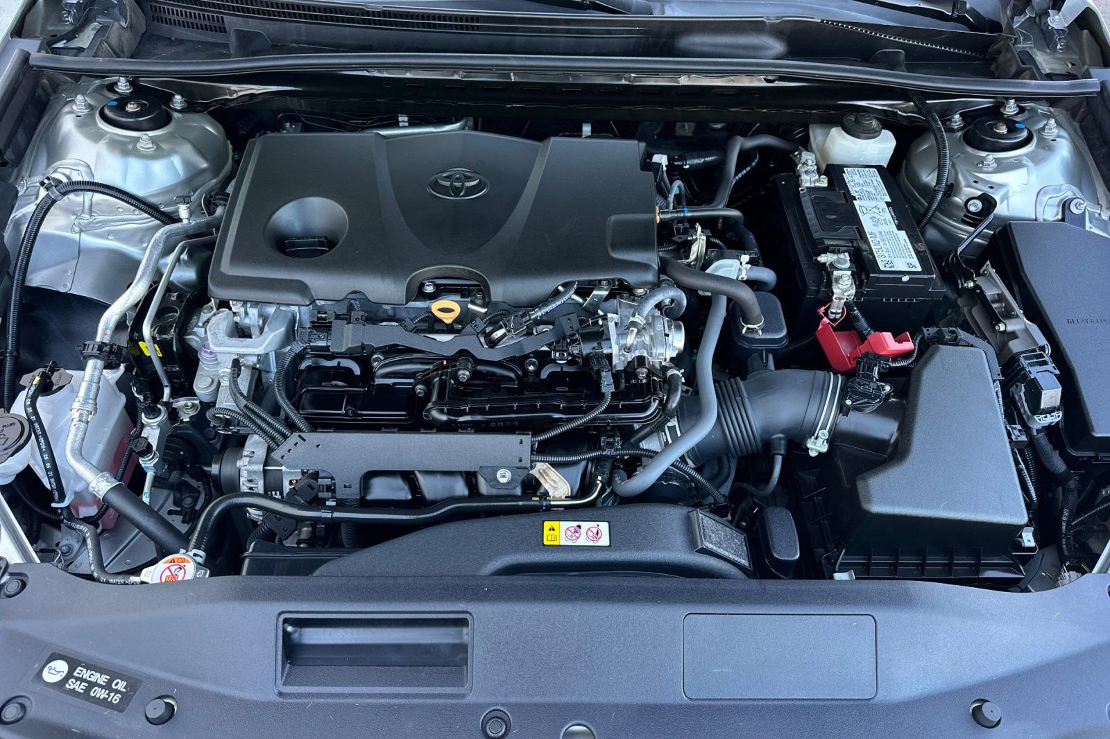 Used 2022 Toyota Camry SE w/ Carpet Mat Package (TMS) FWD image 22