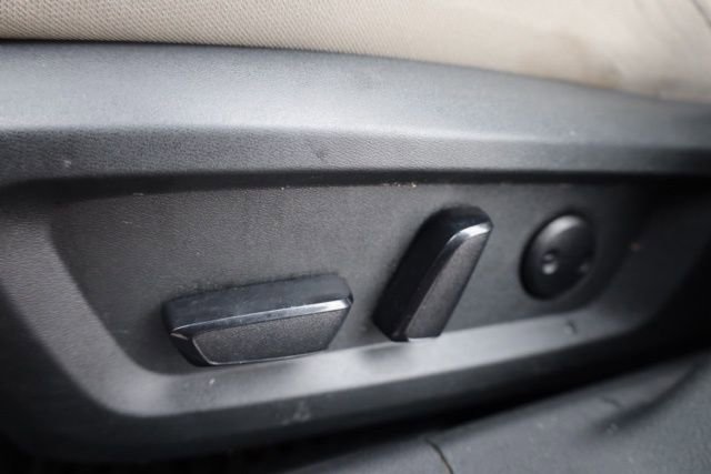 Used 2023 Nissan Rogue SL w/ SL Premium Package image 27