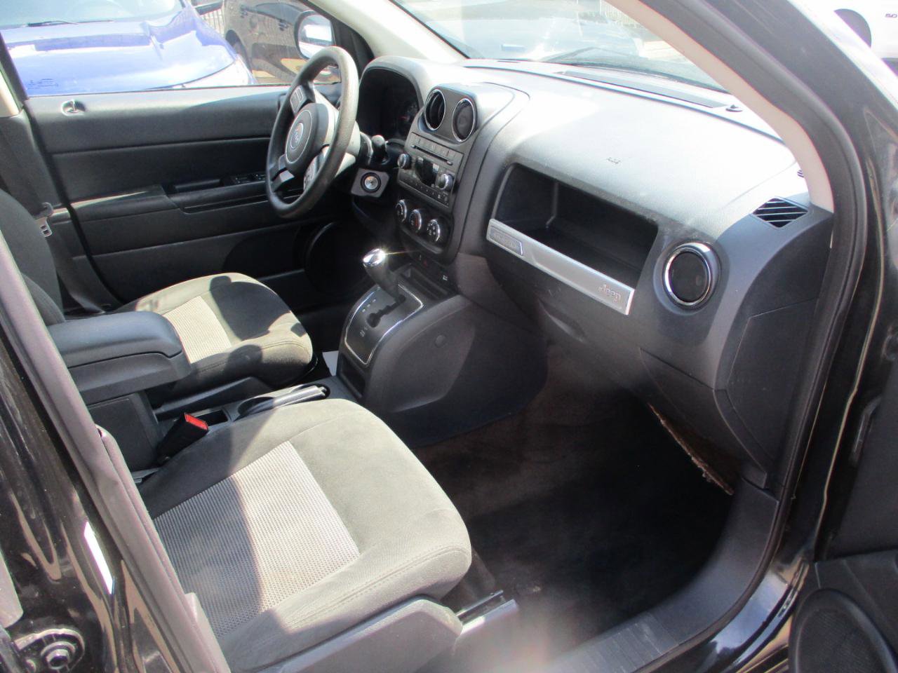 Used 2017 Jeep Compass Sport w/ Power Value Group FWD image 8