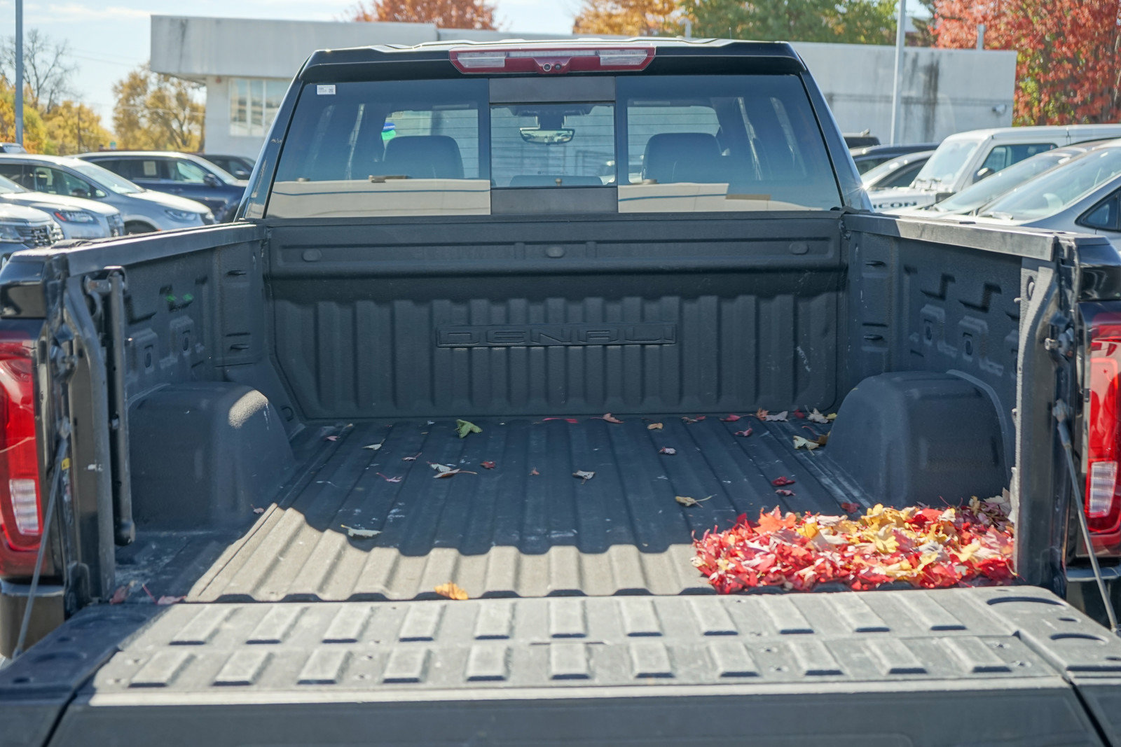 Used 2021 GMC Sierra 1500 Denali w/ Denali Ultimate Package image 9