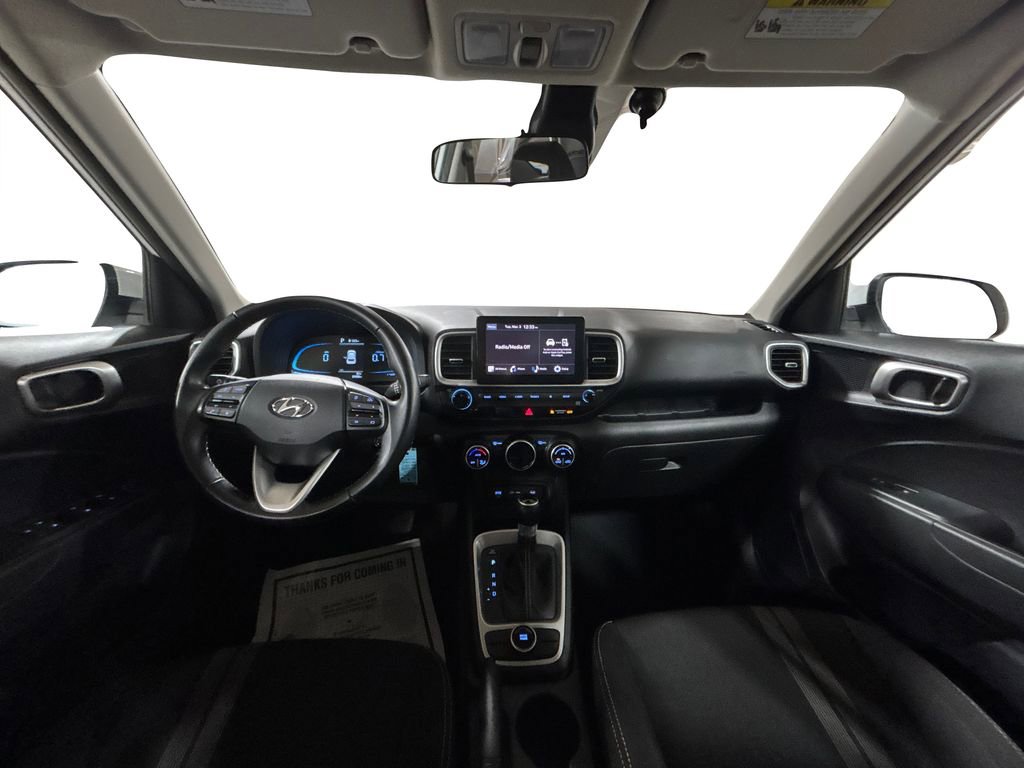 Used 2023 Hyundai Venue SEL w/ Cargo Package image 17