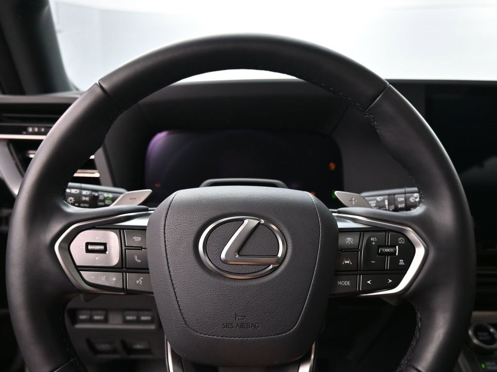 Used 2025 Lexus GX 550 image 7