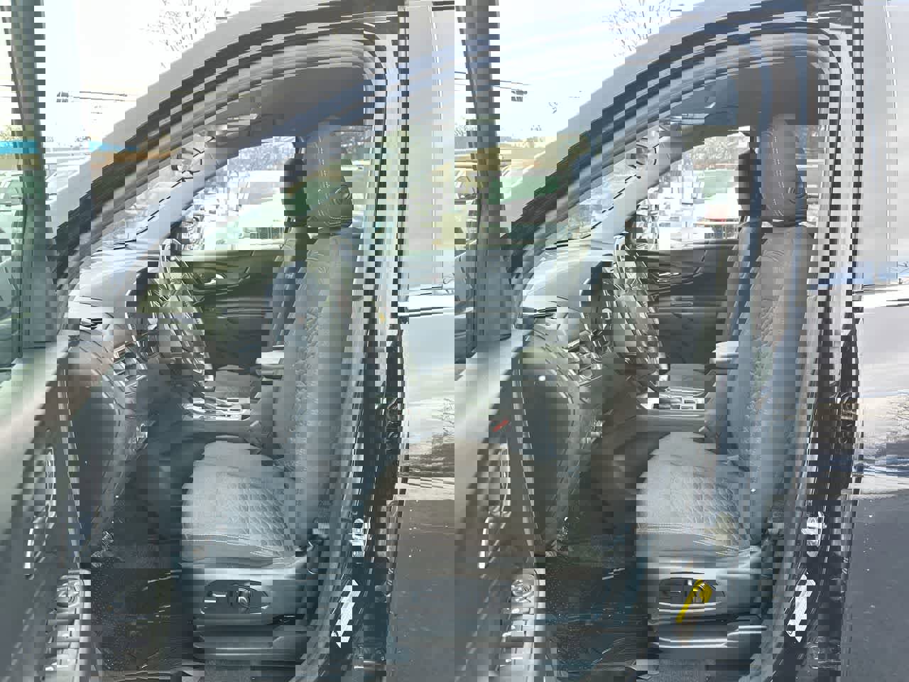 Used 2020 Chevrolet Equinox LT image 21