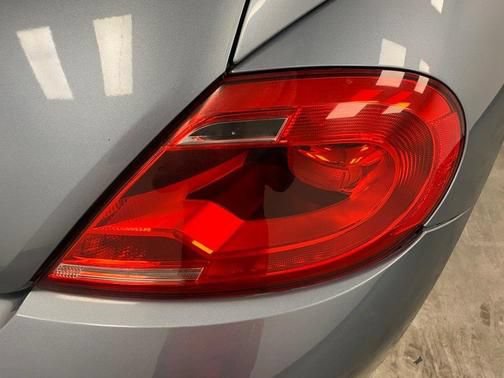 Used 2016 Volkswagen Beetle 1.8T Denim FWD image 13