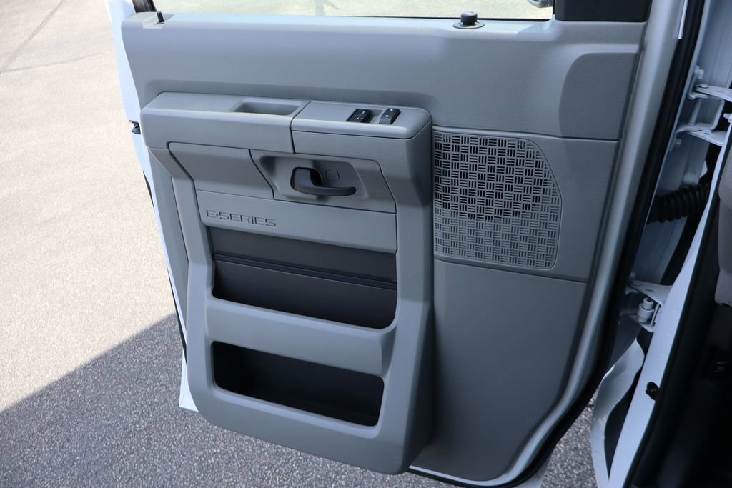New 2027 Ford E-450 and Econoline 450 Super Duty w/ Power Equipment Group image 19