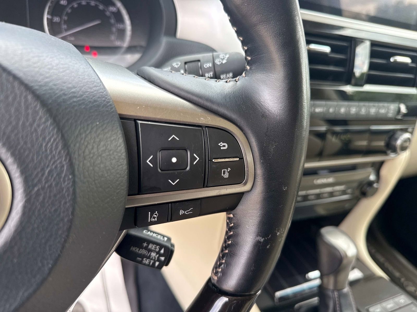 Used 2023 Lexus GX 460 Premium w/ Premium Package AWD/4WD image 25
