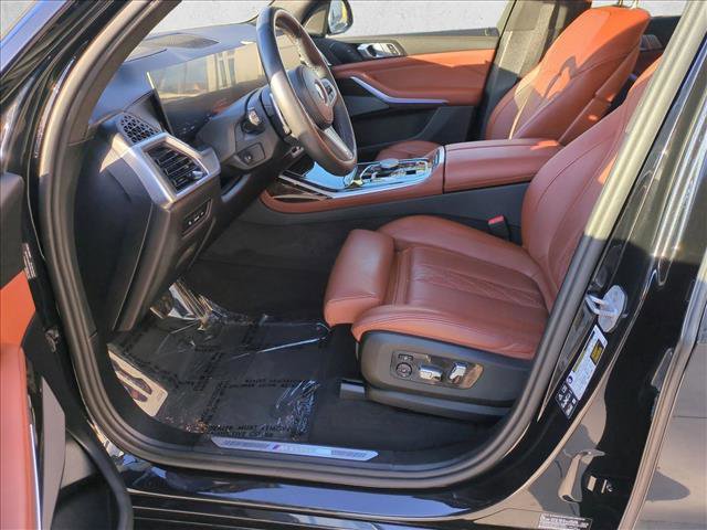 Certified 2025 BMW X7 M60i w/ Climate Comfort Package image 17
