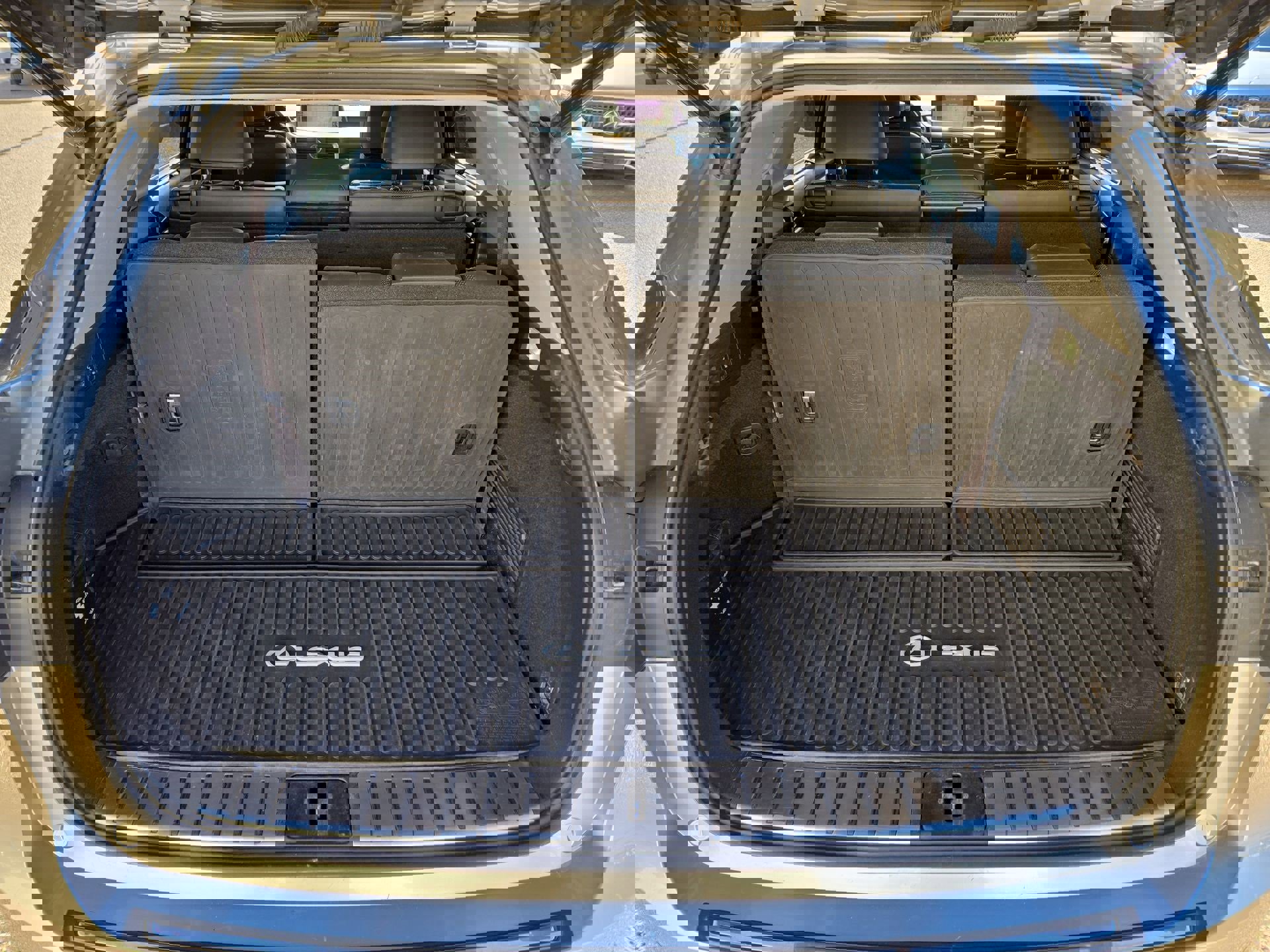 Used 2018 Lexus RX 350L Luxury image 12