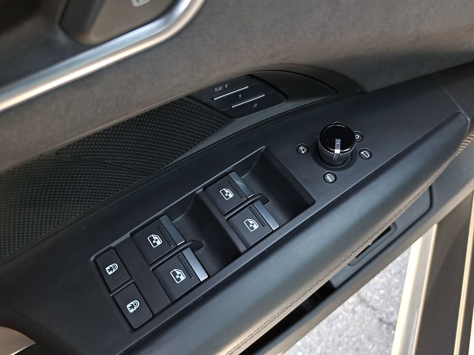 Certified 2023 Audi e-tron GT Premium Plus AWD/4WD image 29