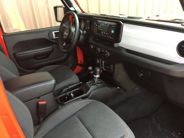 Used 2024 Jeep Wrangler Unlimited Sport image 22