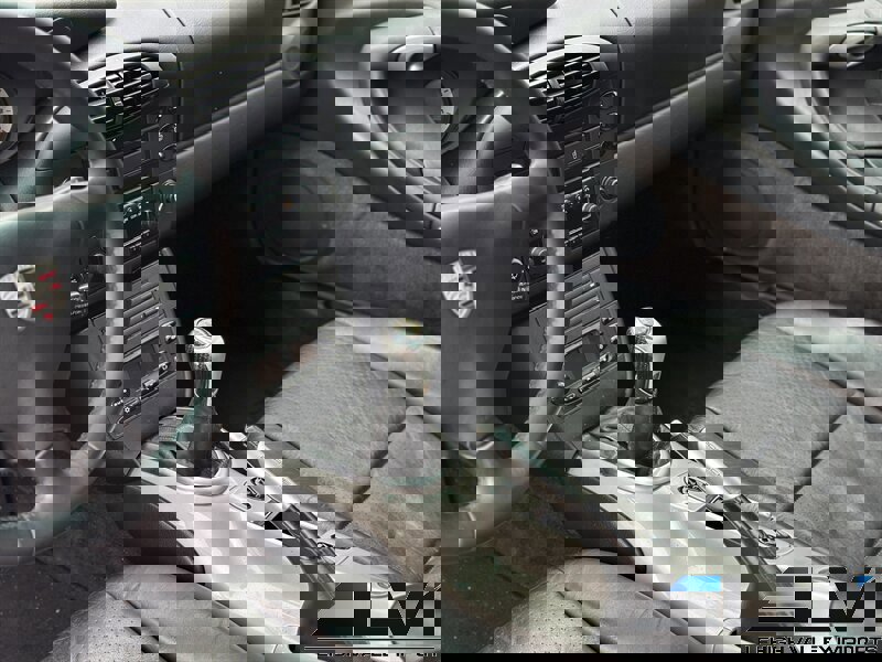 Used 2001 Porsche 911 Carrera 4 image 14