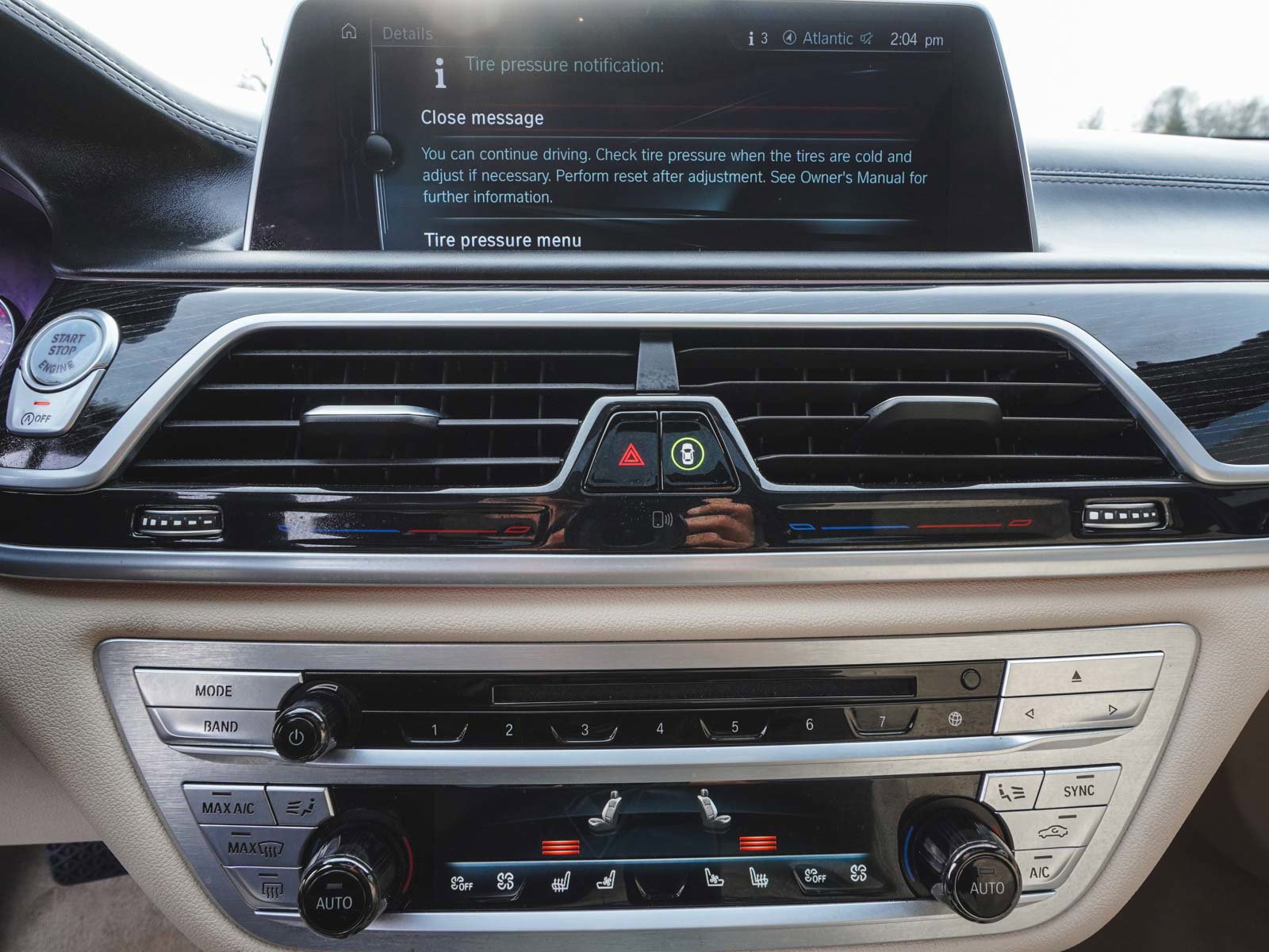 Used 2017 BMW 740i image 18