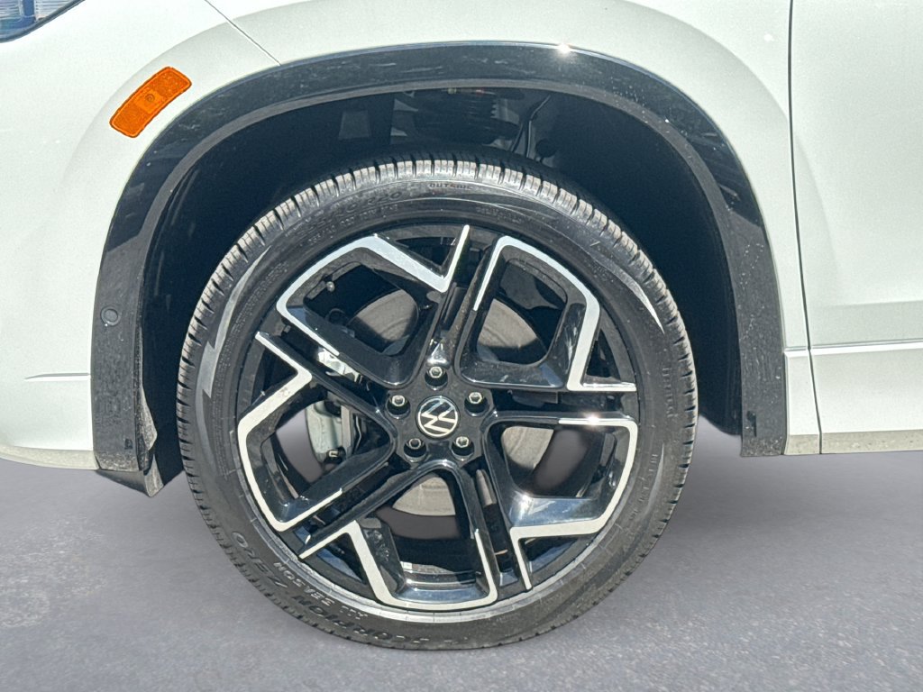 New 2026 Volkswagen Tiguan SE R-Line AWD/4WD image 18