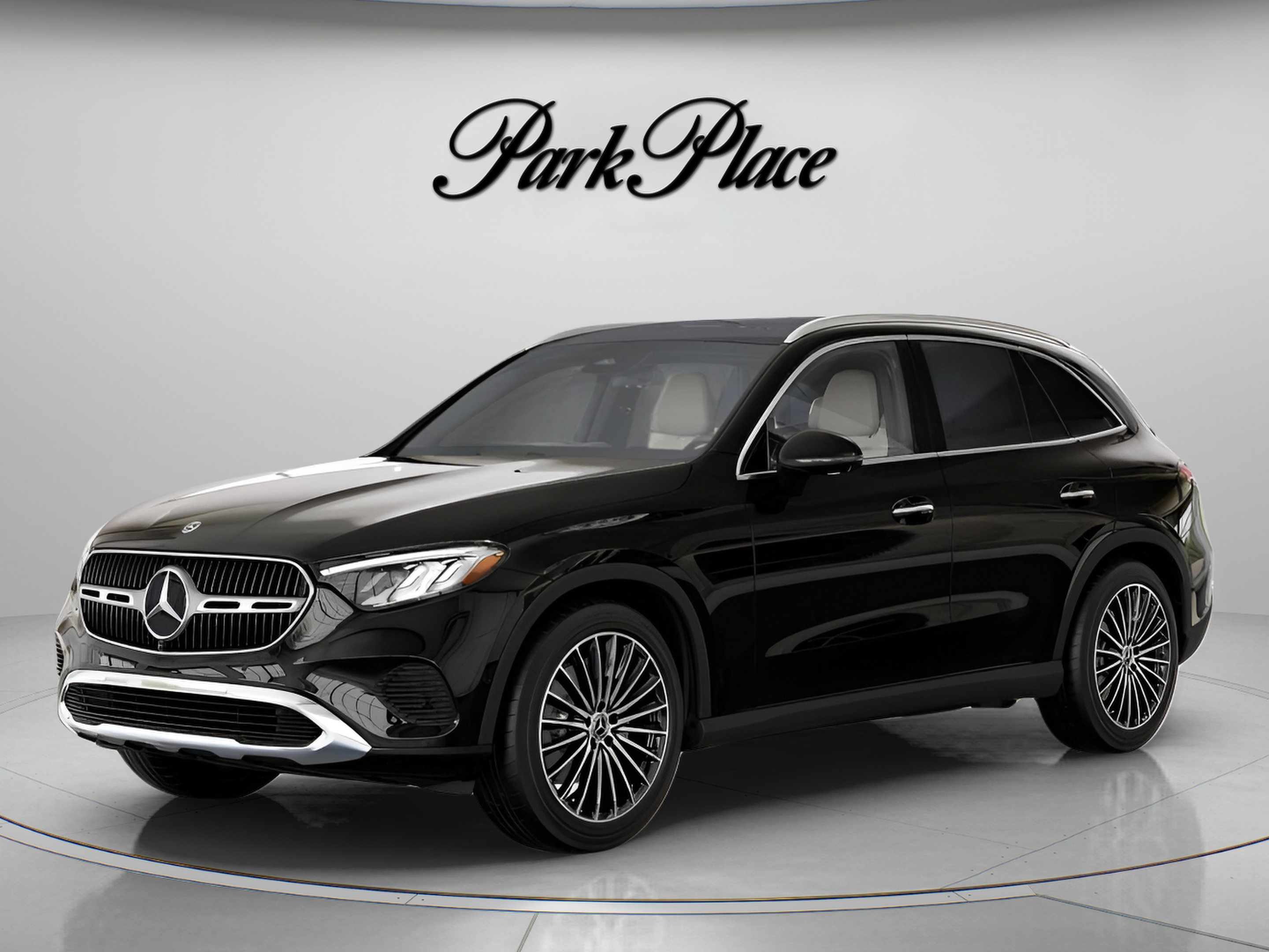 Used 2026 Mercedes-Benz GLC 300 4MATIC image 2