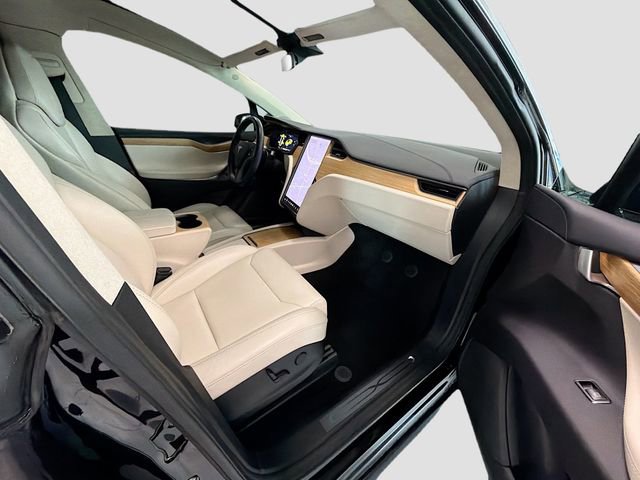 Used 2018 Tesla Model X 75D image 25