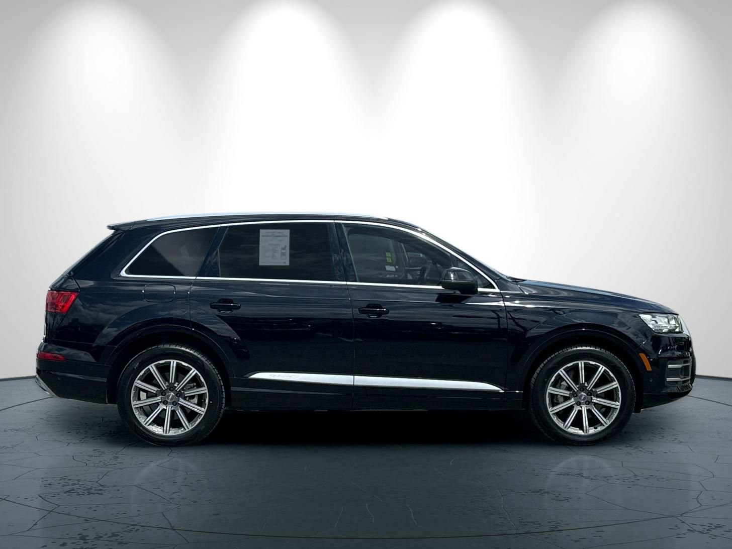 Used 2019 Audi Q7 3.0T Premium Plus AWD/4WD image 3